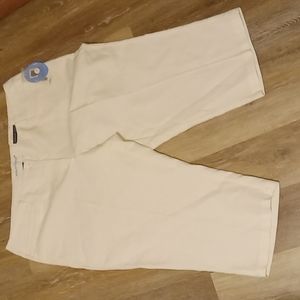 Westbound 24w Capri pants new with tags